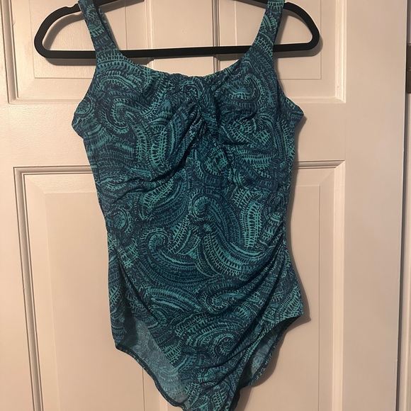 Lands End Women’s Green Paisley One Piece Swimsuit - Picture 1 of 4